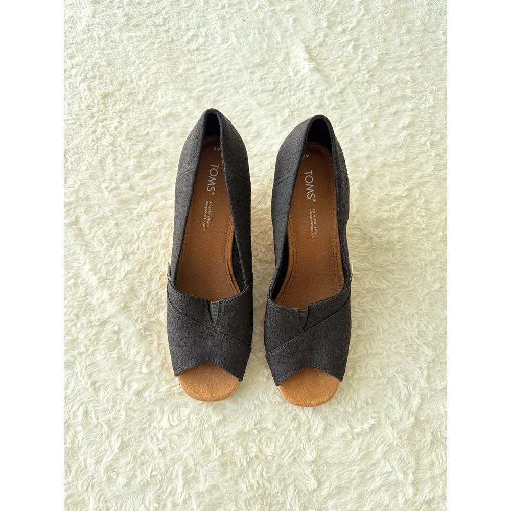 TOMS Women's Classic Canvas Open Toe Cork Wedge‎ Sandals in Black